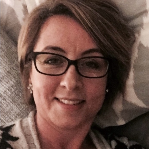 Meet your Posher, Gabby - Picture 2 of 3